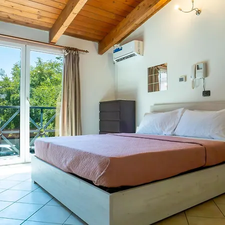 Apartamento Lhe Living 68